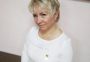 Вице-президент МРМОО «Дом Мира» Елена Гуськова награждена медалью Даши Севастопольской